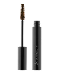 Glo Skin Beauty Mascara in schwarzer Tube color dark brown