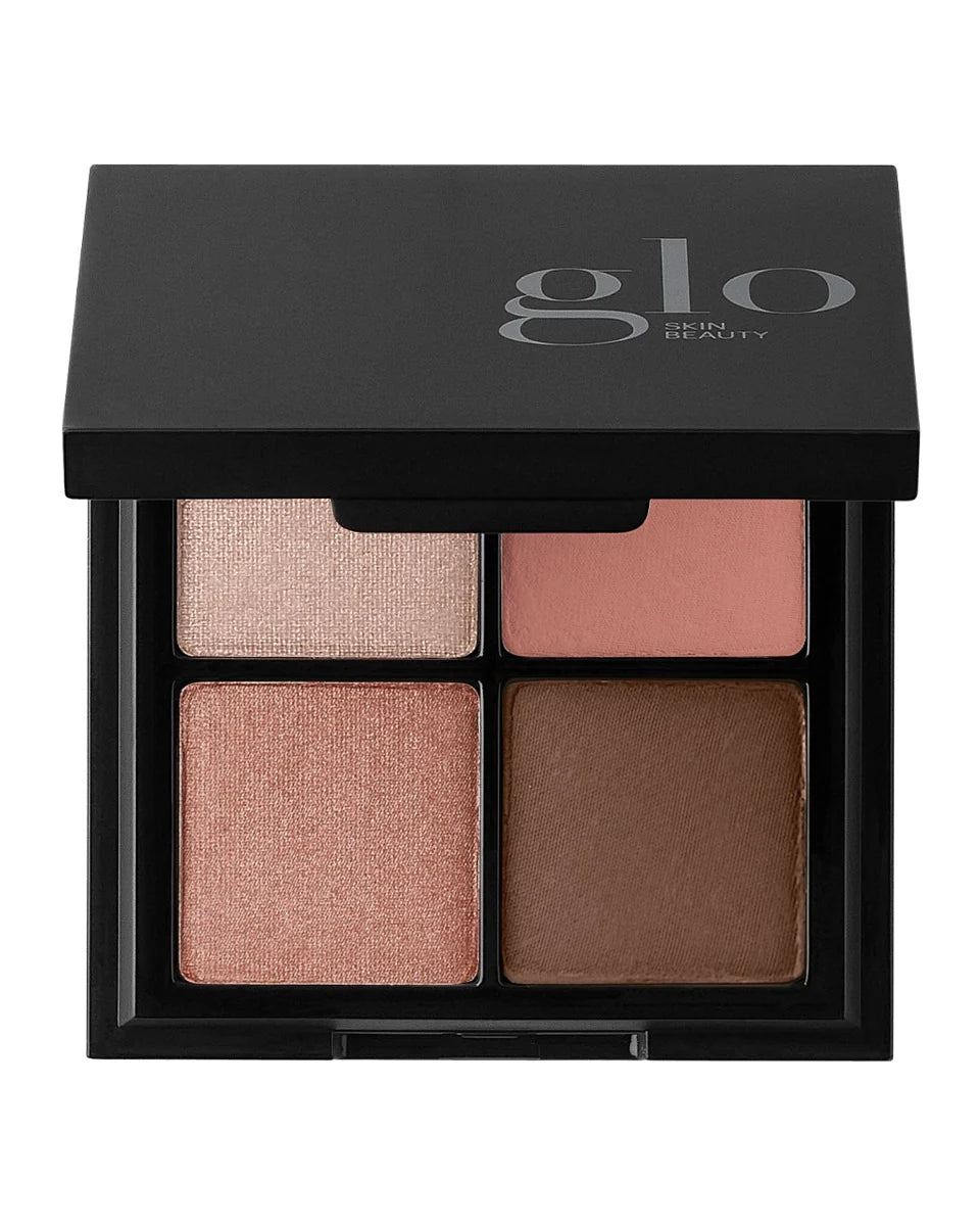 Glo Skin Beauty Lidschattenpalette mit vier Farbtönen, Farbton Cool Glow, inklusive einem matten Braunton.